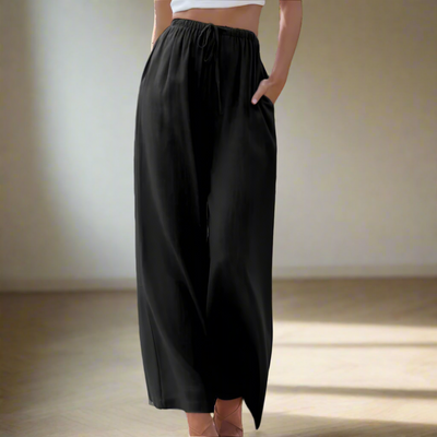 Zoe - Elegant and Trousers