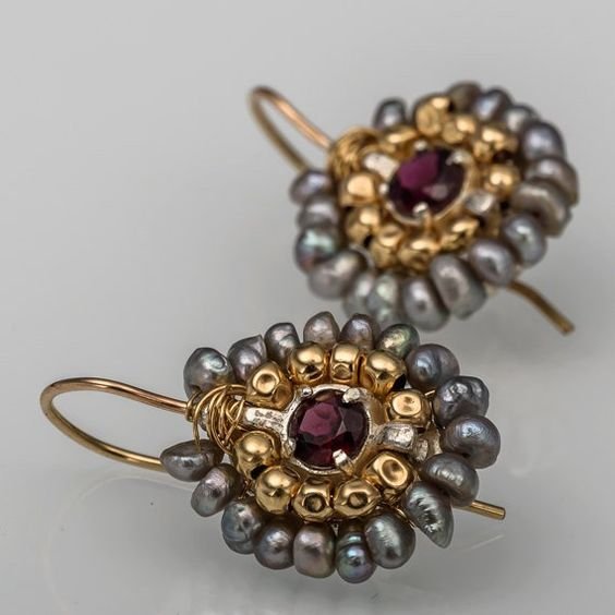 Adelaide™ Vintage Golden & Grey Stones Earrings